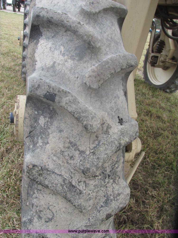 image for item G9902 1998 Tyler Patriot WT self-propelled sprayer