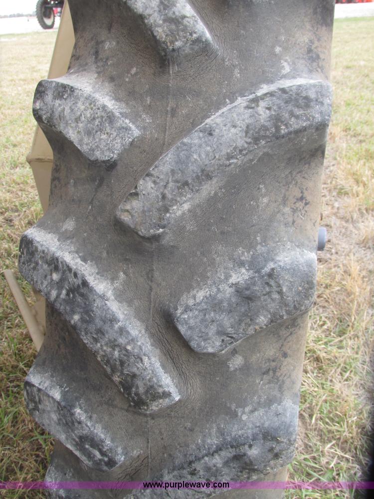 image for item G9902 1998 Tyler Patriot WT self-propelled sprayer