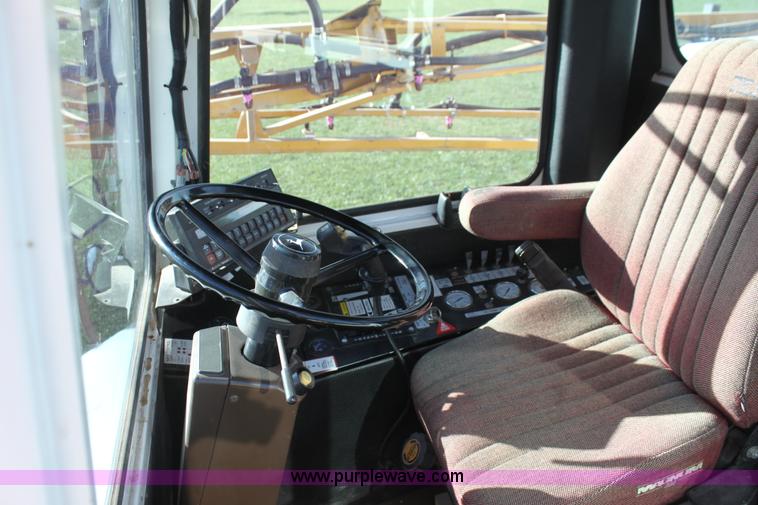 image for item H2051 Tyler Patriot XL self-propelled sprayer