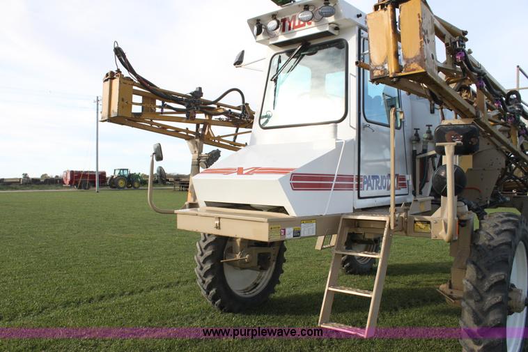 image for item H2051 Tyler Patriot XL self-propelled sprayer