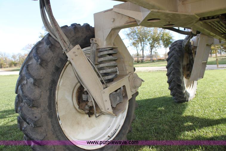 image for item H2051 Tyler Patriot XL self-propelled sprayer