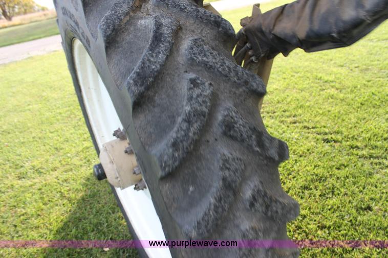 image for item H2051 Tyler Patriot XL self-propelled sprayer