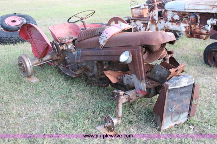 image for item H5586 1961 Massey-Ferguson 50 tractor