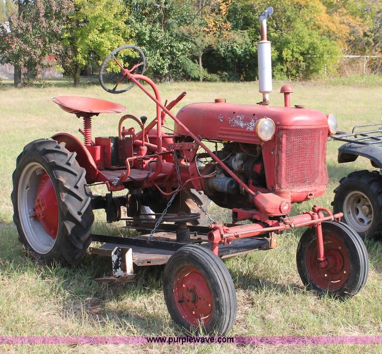 image for item H5590 1948 Mccormick Farmall Cub tractor