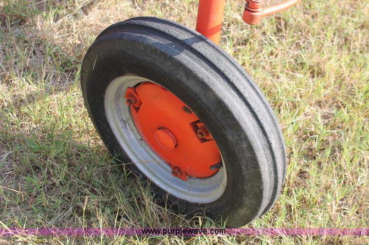 image for item H5591 1948 Allis-Chalmers G tractor