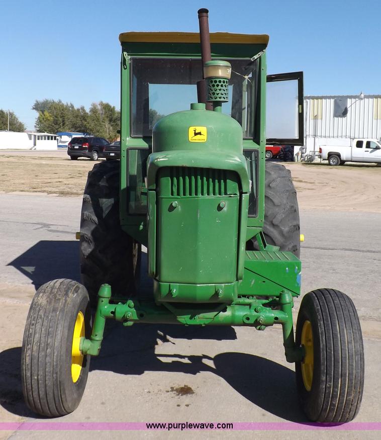 image for item H9047 1962 John Deere 4010 tractor