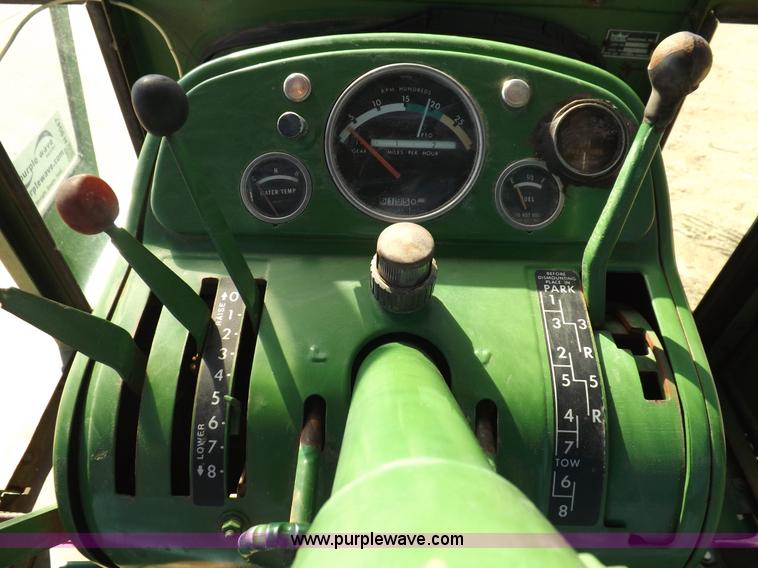 image for item H9047 1962 John Deere 4010 tractor