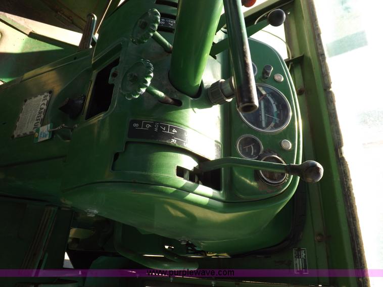 image for item H9047 1962 John Deere 4010 tractor