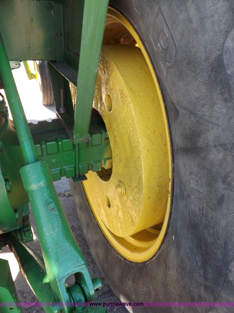 image for item H9047 1962 John Deere 4010 tractor