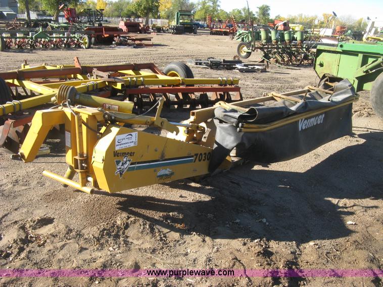 image for item H9375 Vermeer 7030 disc mower