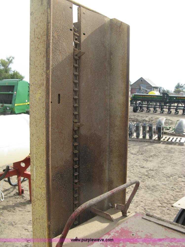 image for item H9416 New Holland 359 feed grinder/mixer