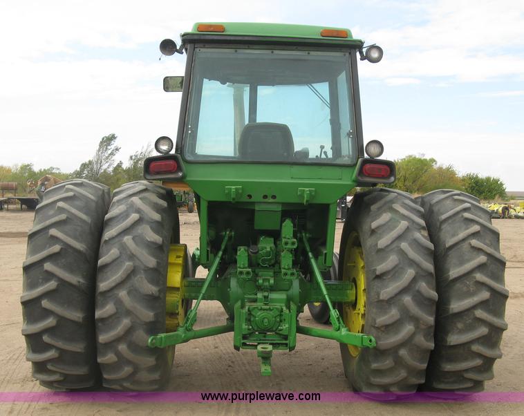 image for item H9418 1975 John Deere 4430 tractor