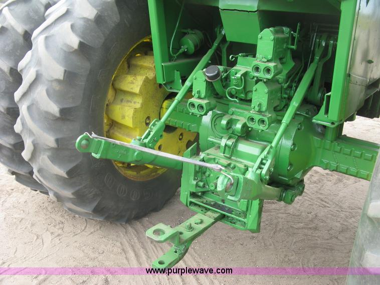 image for item H9418 1975 John Deere 4430 tractor