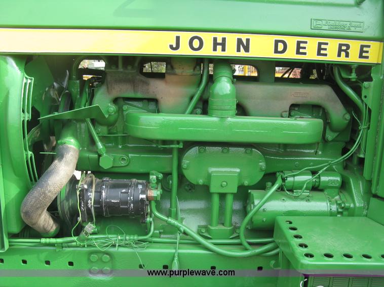 image for item H9418 1975 John Deere 4430 tractor