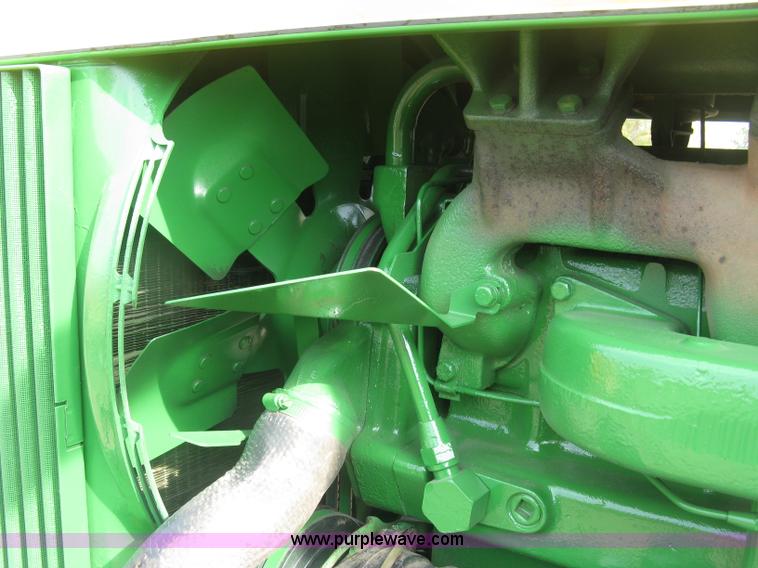 image for item H9418 1975 John Deere 4430 tractor