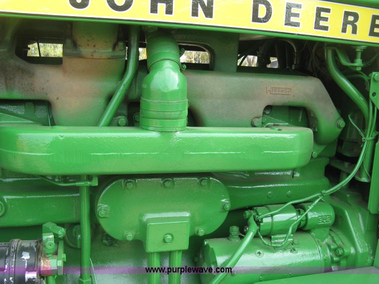 image for item H9418 1975 John Deere 4430 tractor
