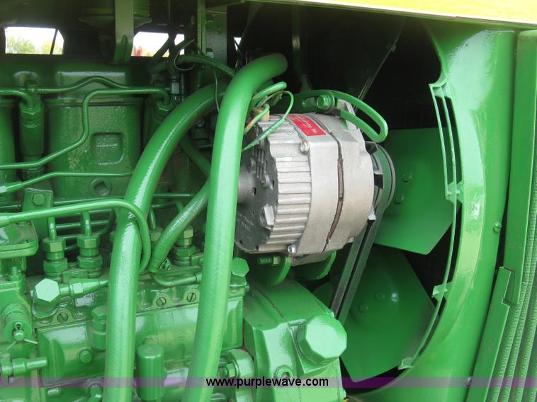 image for item H9418 1975 John Deere 4430 tractor