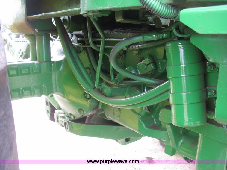 image for item H9418 1975 John Deere 4430 tractor