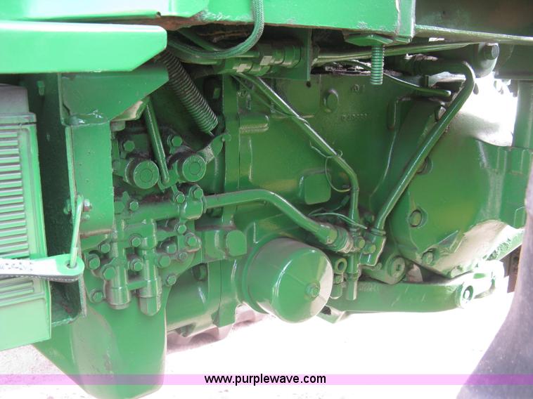 image for item H9418 1975 John Deere 4430 tractor