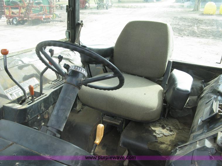 image for item H9418 1975 John Deere 4430 tractor