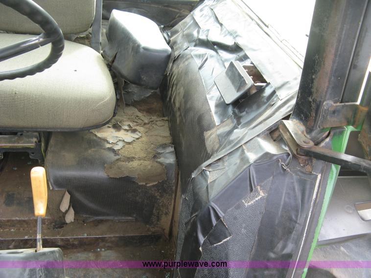 image for item H9418 1975 John Deere 4430 tractor