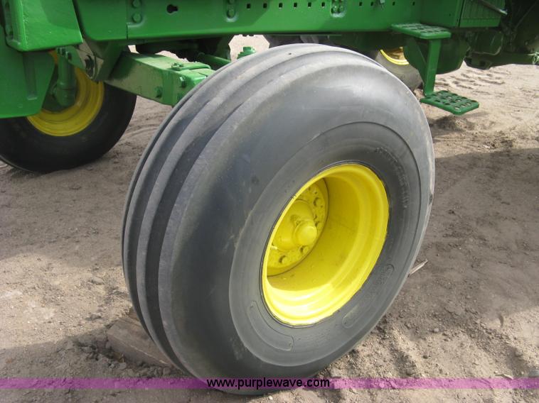 image for item H9418 1975 John Deere 4430 tractor