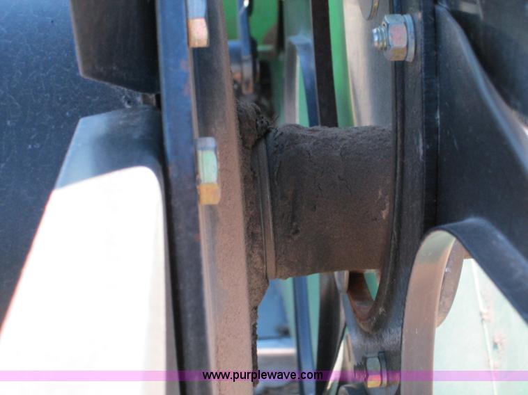 image for item H9424 2004 John Deere 630F HydraFlex platform header