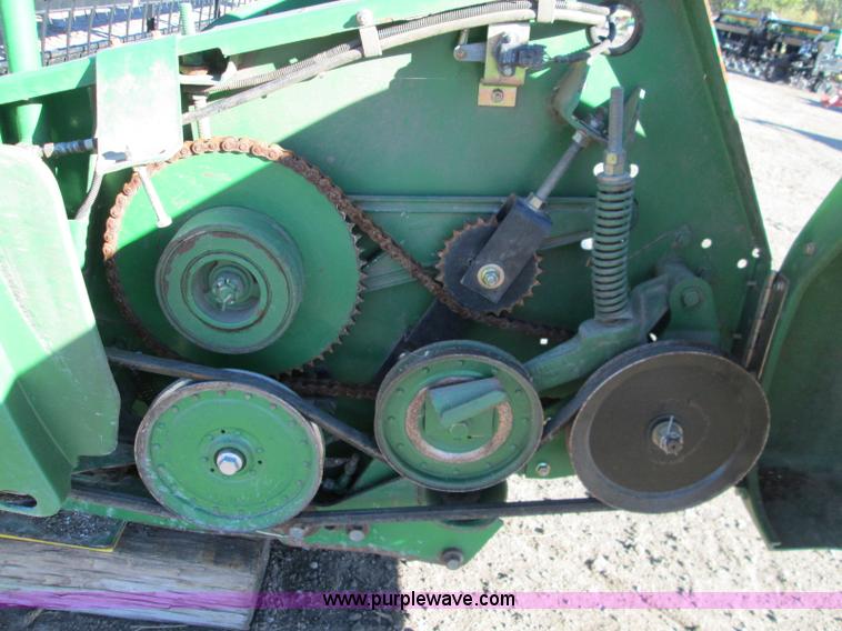 image for item H9424 2004 John Deere 630F HydraFlex platform header