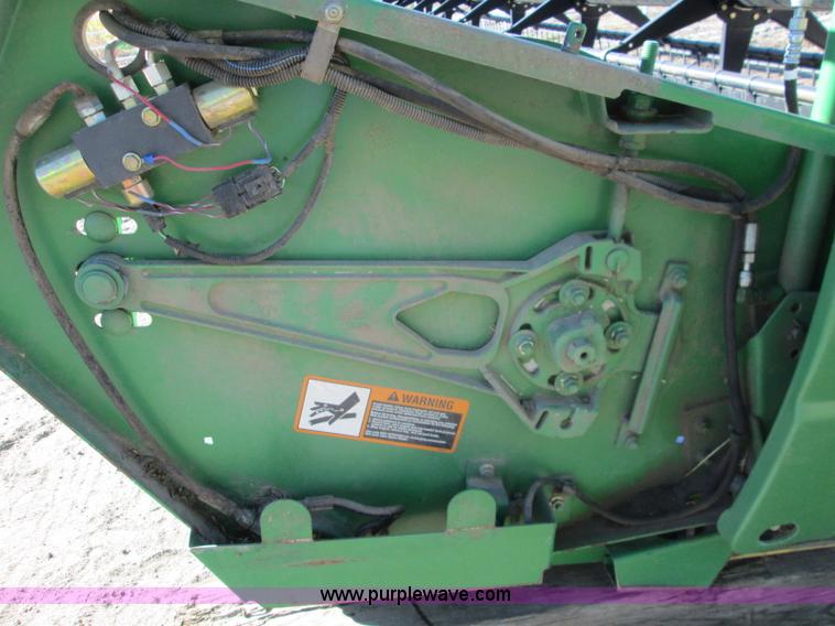 image for item H9424 2004 John Deere 630F HydraFlex platform header