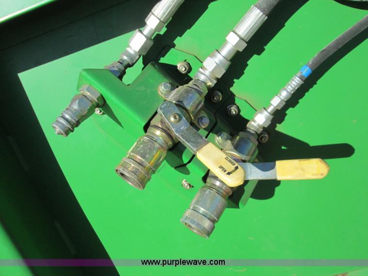 image for item H9424 2004 John Deere 630F HydraFlex platform header