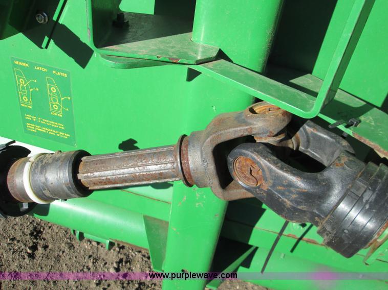 image for item H9424 2004 John Deere 630F HydraFlex platform header