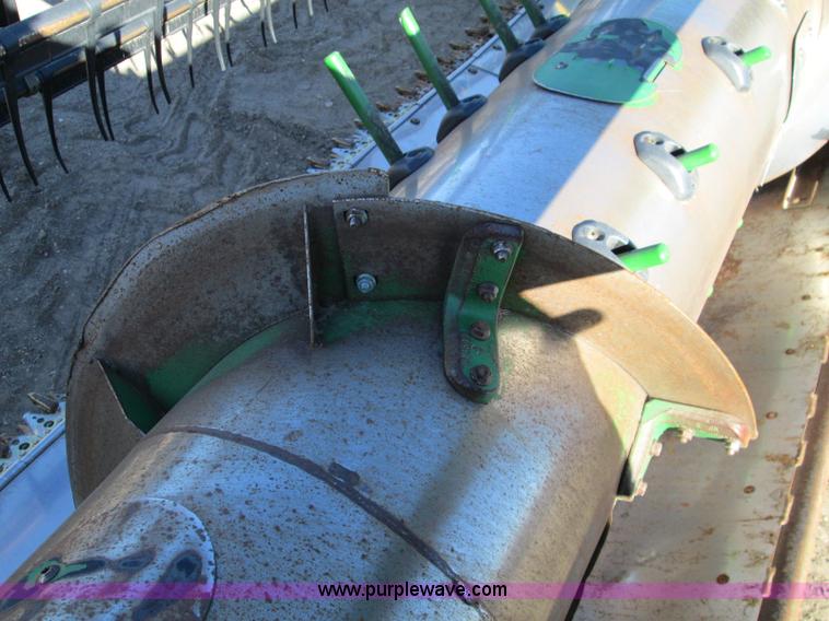 image for item H9424 2004 John Deere 630F HydraFlex platform header