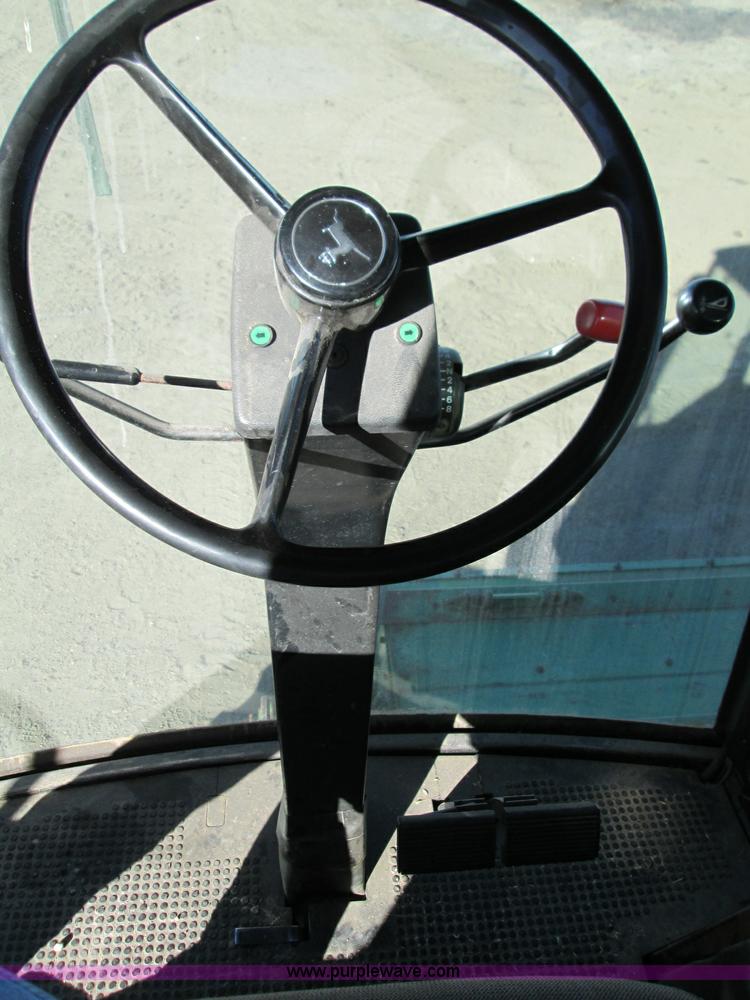 image for item H9425 1983 John Deere 8820 Turbo combine