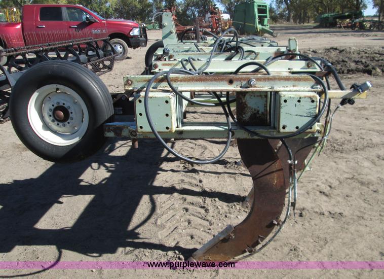 image for item H9428 Orthman twin bar ripper