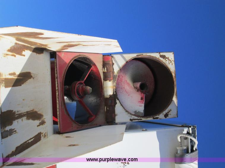 image for item H9435 Year-A-Round grain wagon