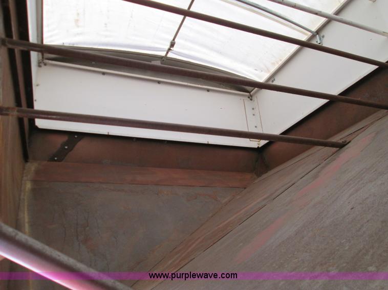 image for item H9435 Year-A-Round grain wagon