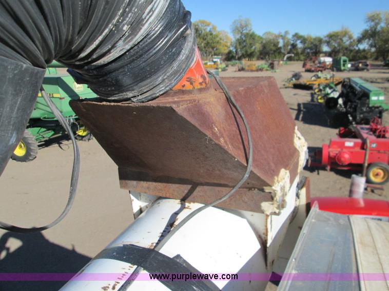 image for item H9435 Year-A-Round grain wagon