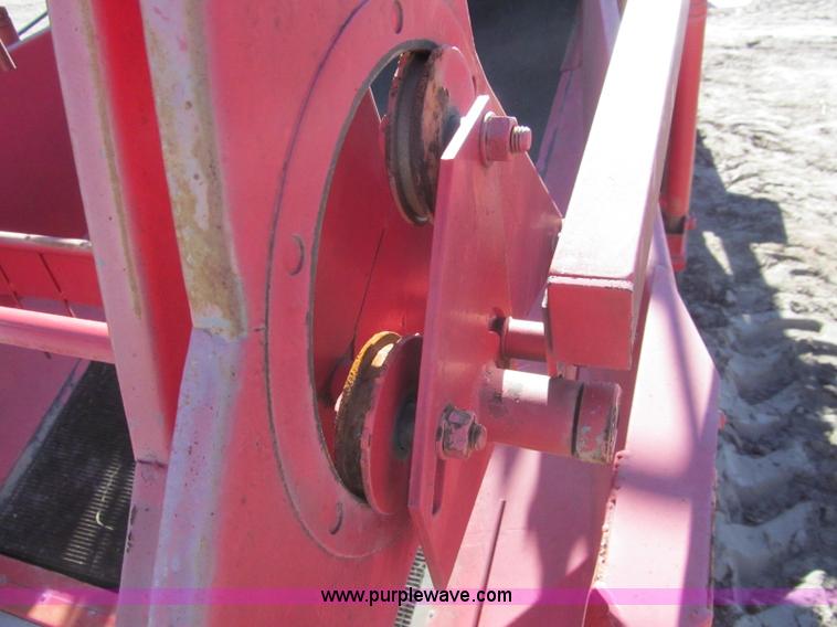 image for item H9437 Hans-Ulrich Hege 125B seed harvester