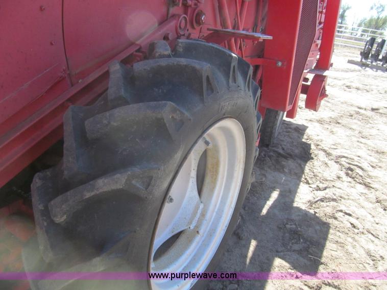 image for item H9437 Hans-Ulrich Hege 125B seed harvester