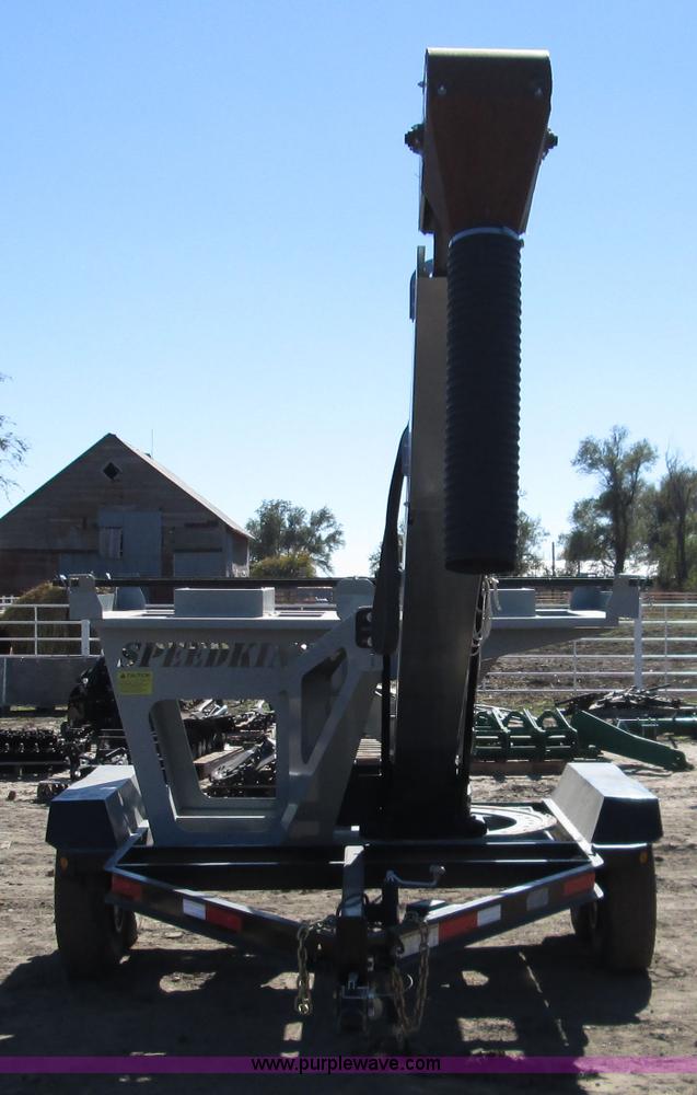 image for item H9441 2013 CrustBuster Speed King seed box tote