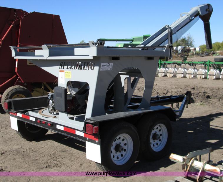 image for item H9441 2013 CrustBuster Speed King seed box tote