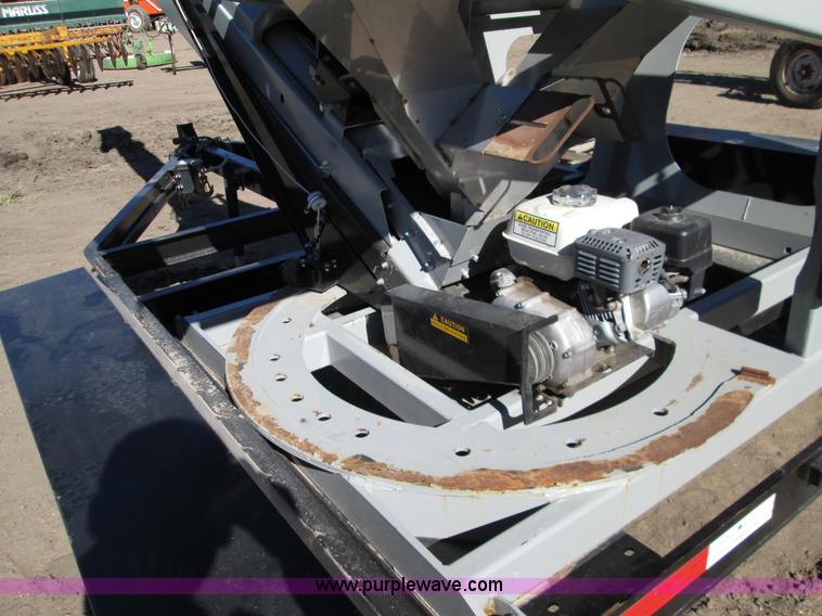 image for item H9441 2013 CrustBuster Speed King seed box tote