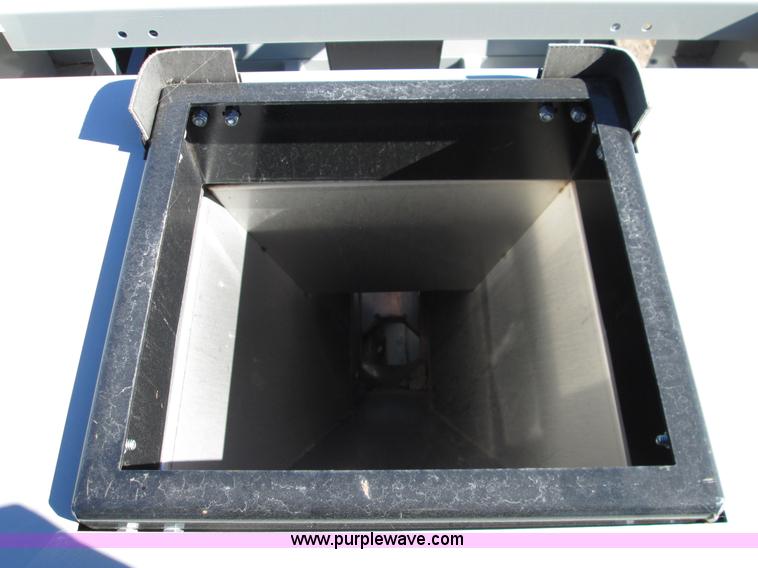 image for item H9441 2013 CrustBuster Speed King seed box tote