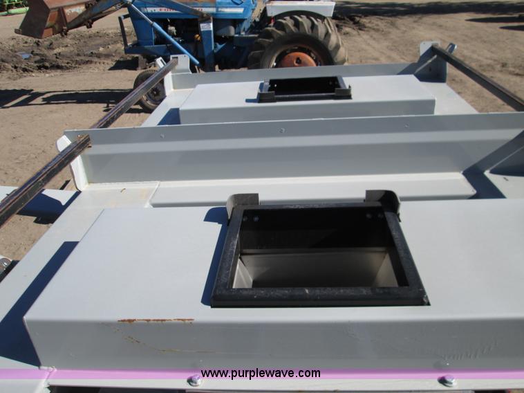 image for item H9441 2013 CrustBuster Speed King seed box tote