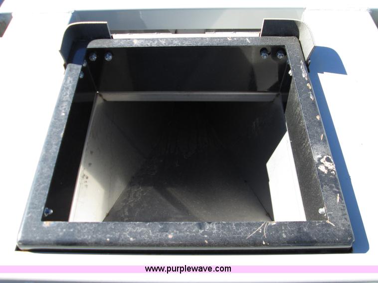 image for item H9441 2013 CrustBuster Speed King seed box tote