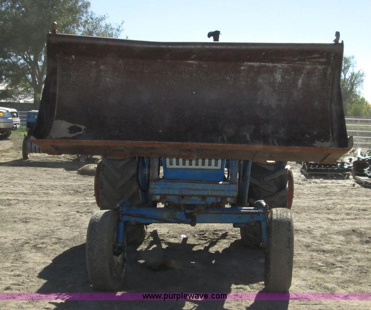 image for item H9443 1962 Ford 5000 tractor