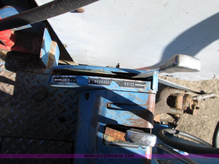 image for item H9443 1962 Ford 5000 tractor