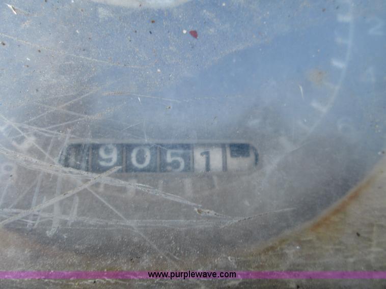 image for item H9443 1962 Ford 5000 tractor