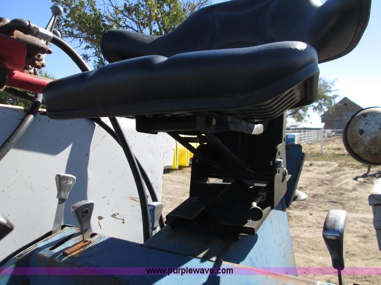 image for item H9443 1962 Ford 5000 tractor