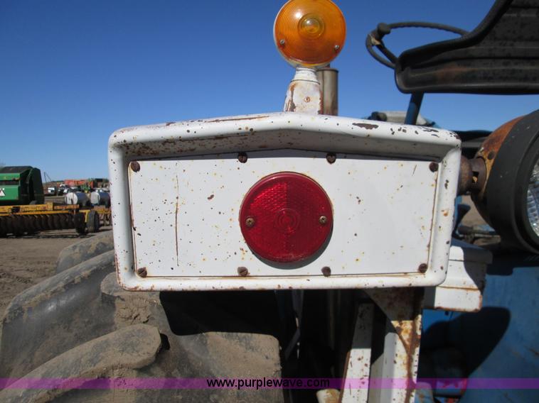 image for item H9443 1962 Ford 5000 tractor